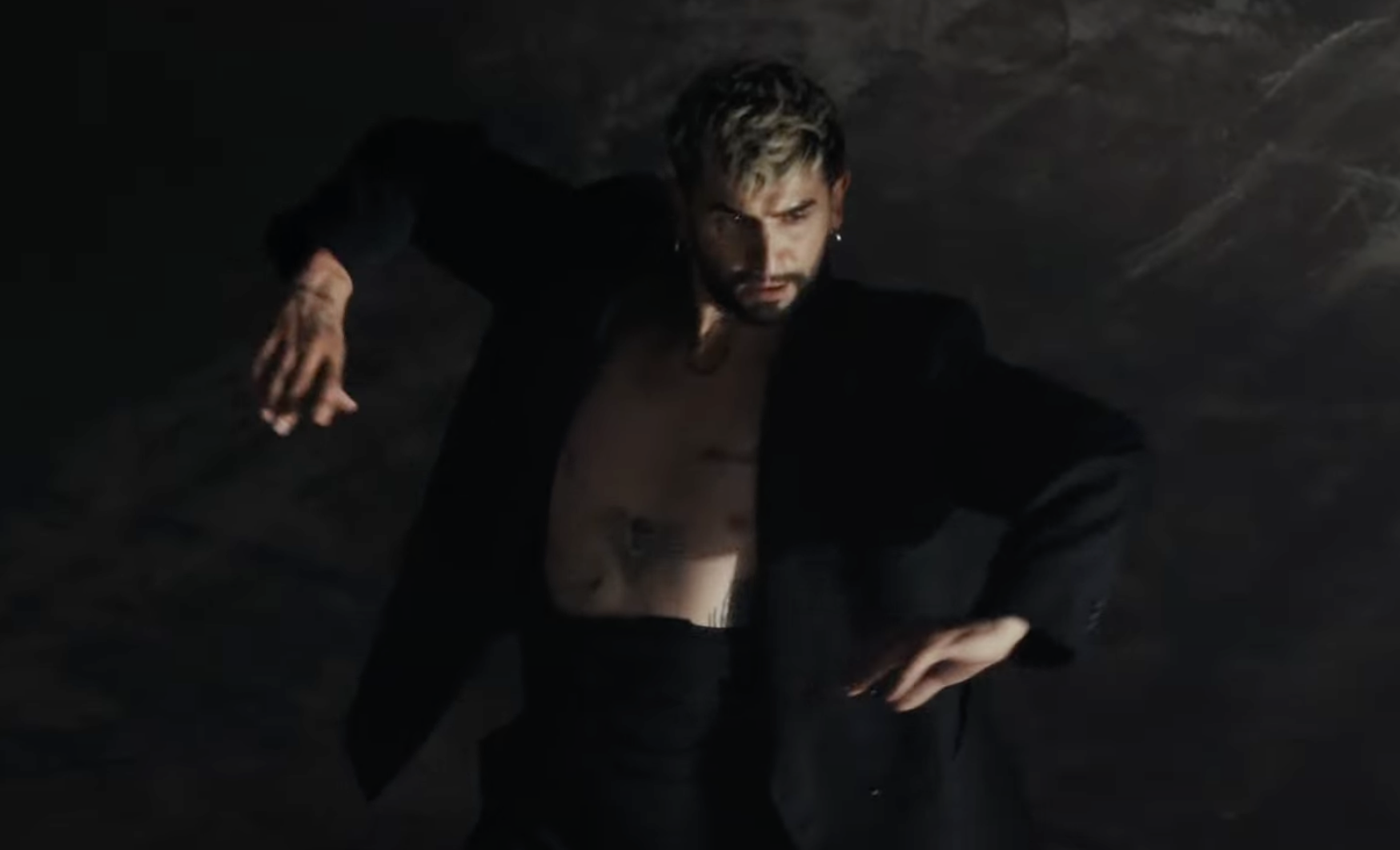 "Бывший" Кароль засветился в клипе россиян: детали скандала